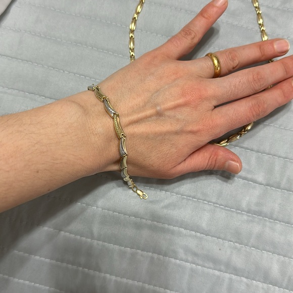 14k set necklace and bracelet - Picture 3 of 10
